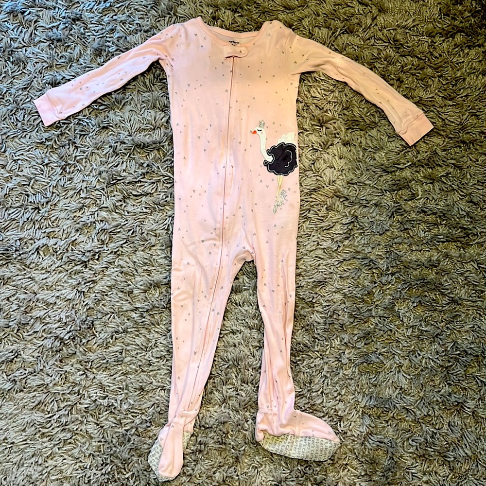 Carter’s 3T girl’s PJs- never worn!!